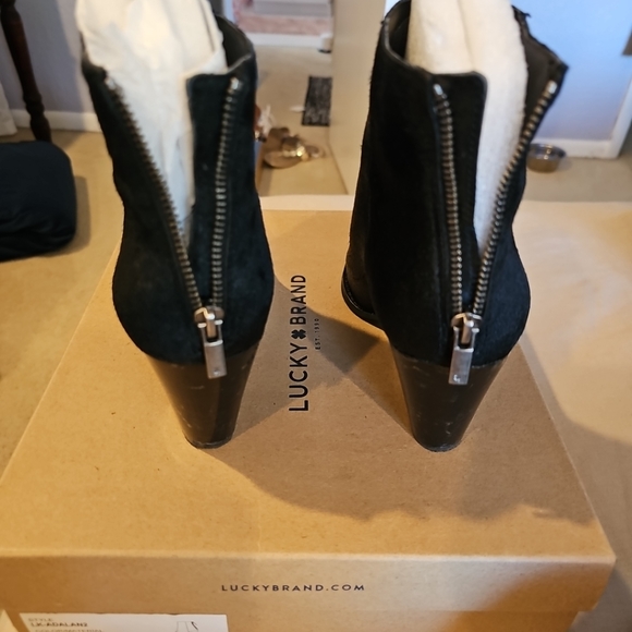 LUCKY BRAND BLACK HAIRCALF 8.5 M BOOTIES - Picture 4 of 5